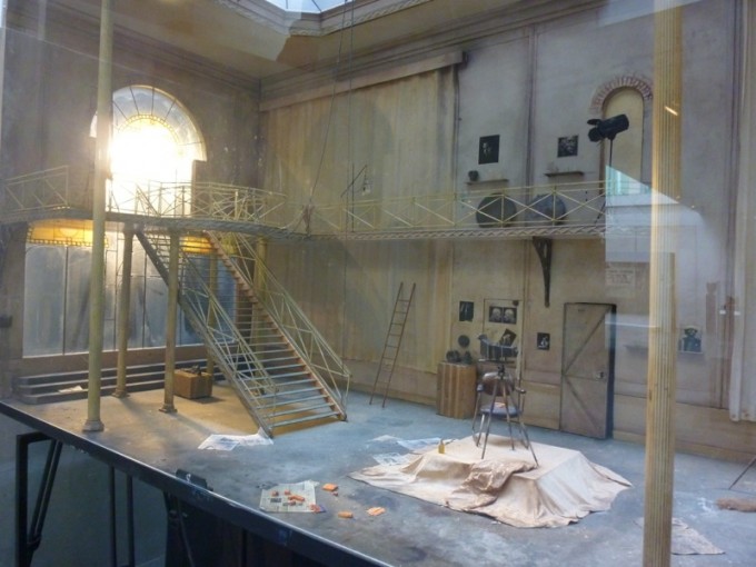 Le loft au grand escalier, Charles Matton, 1989